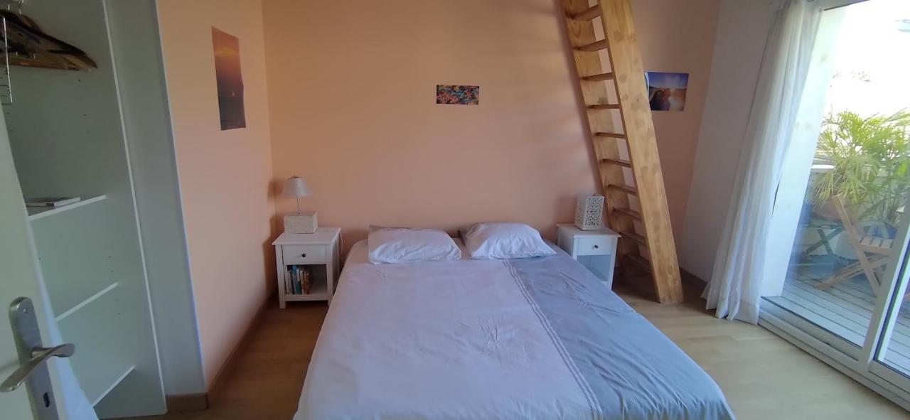 Belle Chambre Sur Terrasse A 3 Min De La Gare Burdeos Exterior foto
